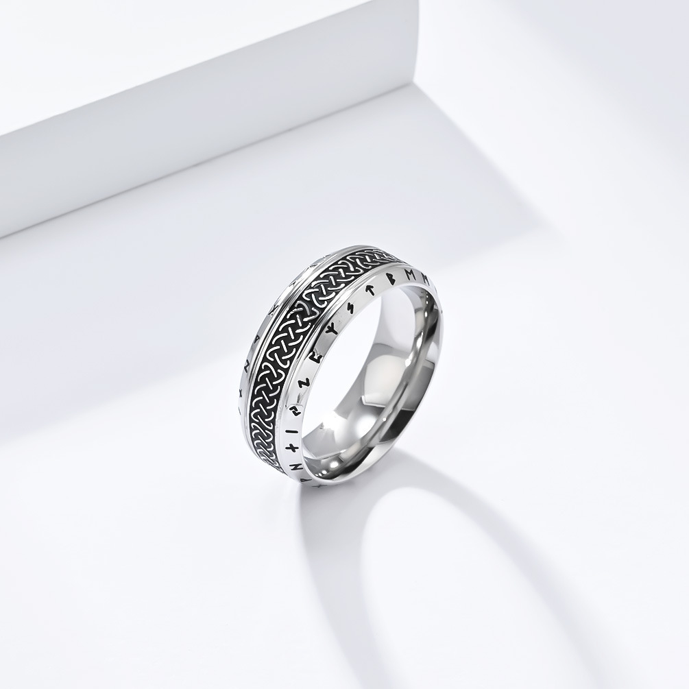 Bague Viking en Acier Titane avec Gravures de Runes Nordiques – Image 6
