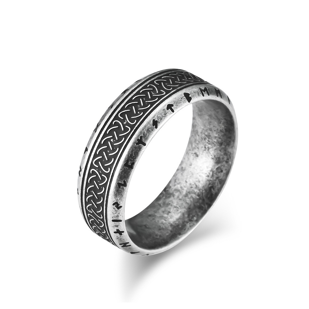 Bague Viking en Acier Titane avec Gravures de Runes Nordiques – Image 3